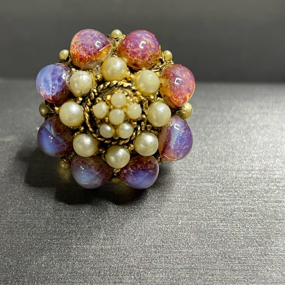 Vintage Opal Glass High Dome Adjustable Ring Size 7 Imitation Pearl Like A Cake - Picture 2 of 12